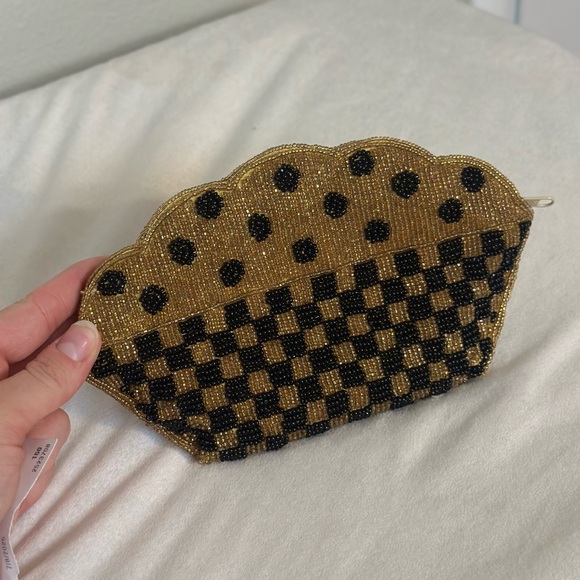 Vintage 80's Neiman Marcus Hand Beaded Shell Shaped Geometric Clutch With Zipper - Picture 1 of 6